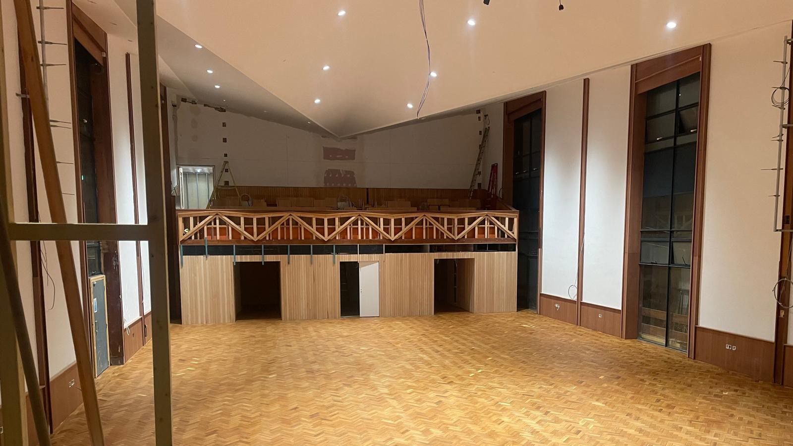Photo of flooring in a hall which has been restored by sanding and oiling, performed by SR Flooring in Edinburgh